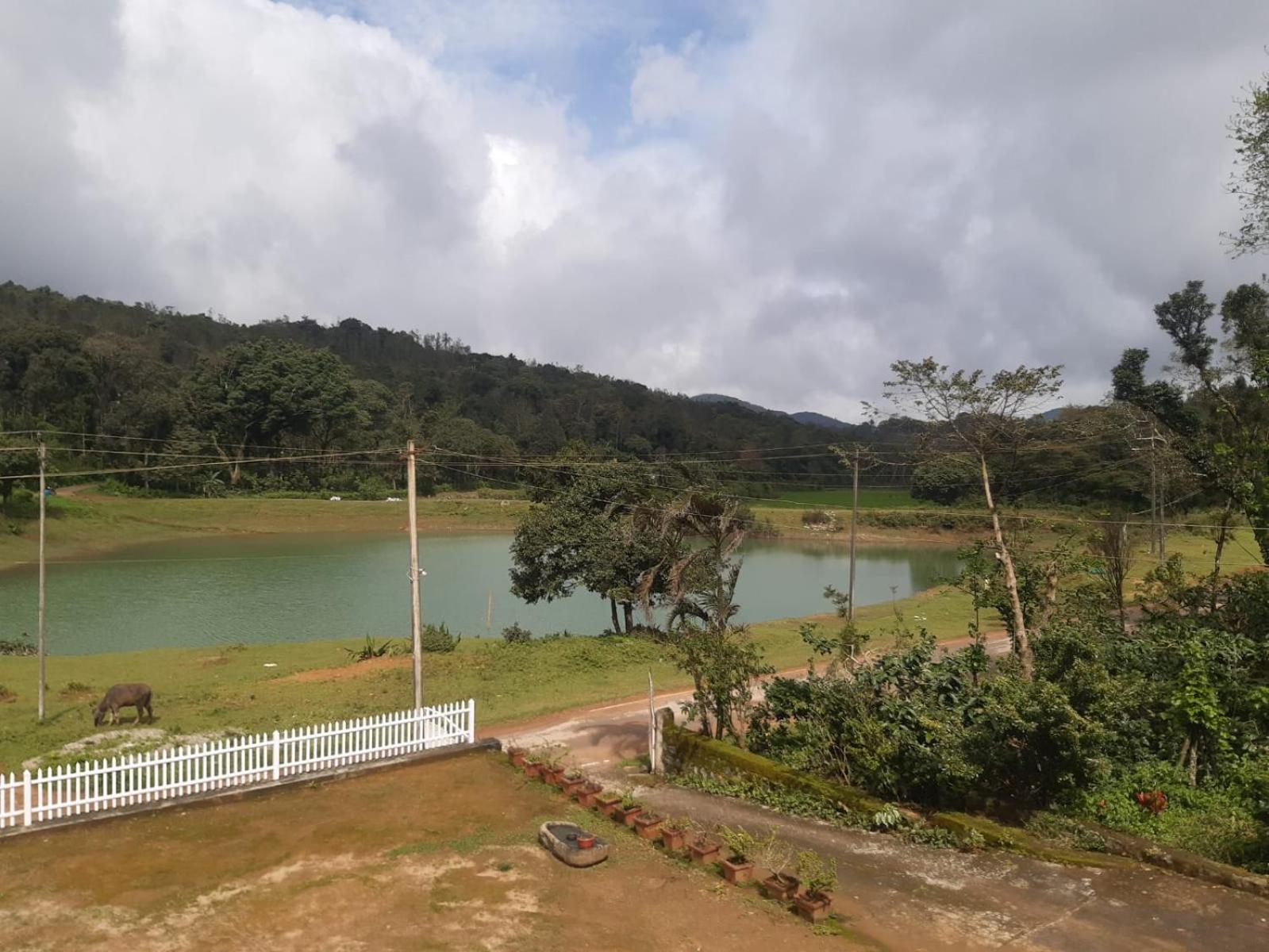 Athena Homestay Somvarpet Bagian luar foto