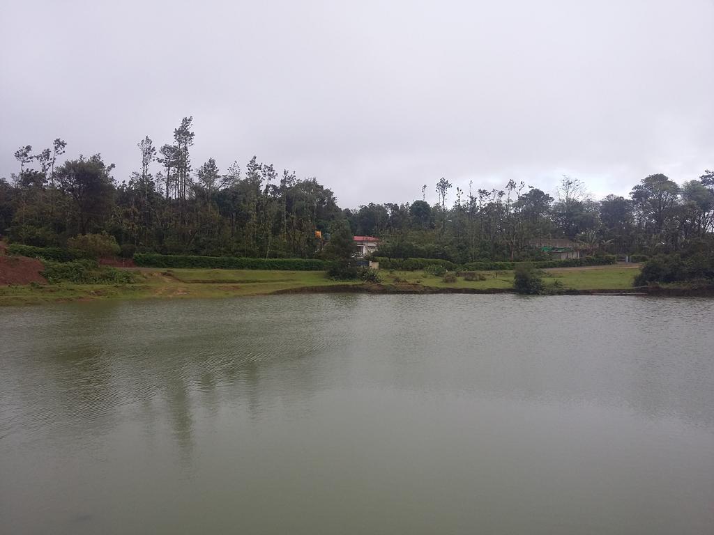 Athena Homestay Somvarpet Bagian luar foto